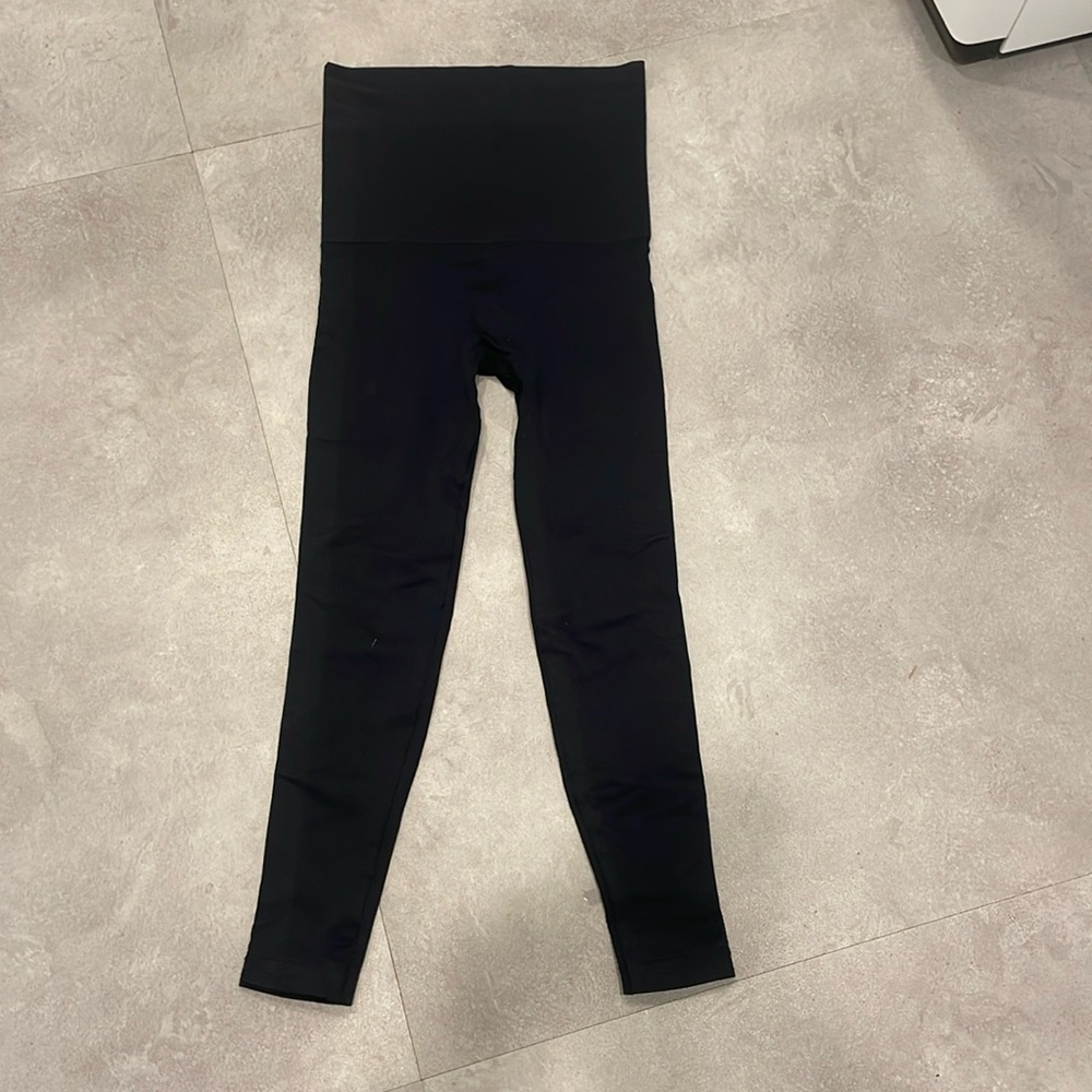 Like new Belly Bandit Mother Tucker Leggings Postpartum Compression Size Sma…